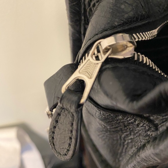 Balenciaga Bazar Black Convertible Crossbody - Picture 4 of 6